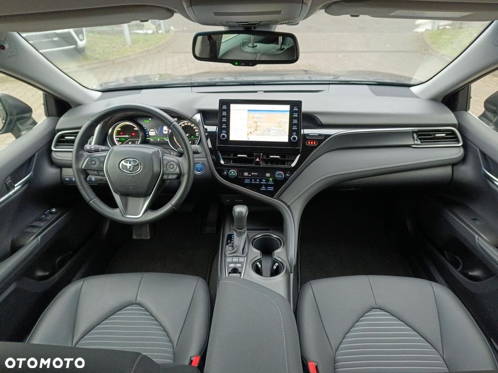 Toyota Camry 2.5 Hybrid Prestige CVT - 24