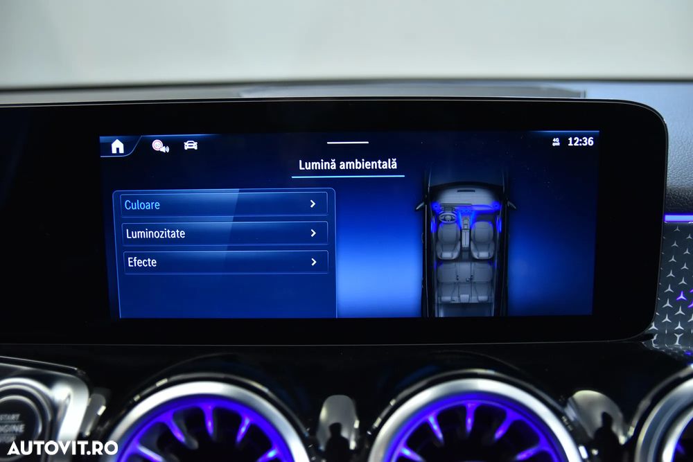 Mercedes-Benz GLB - 24