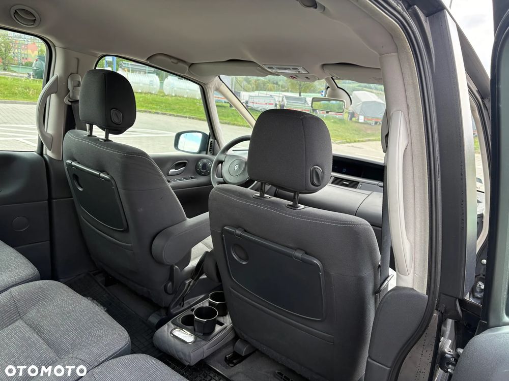 Renault Espace 2.0 dCi FAP Expression - 10