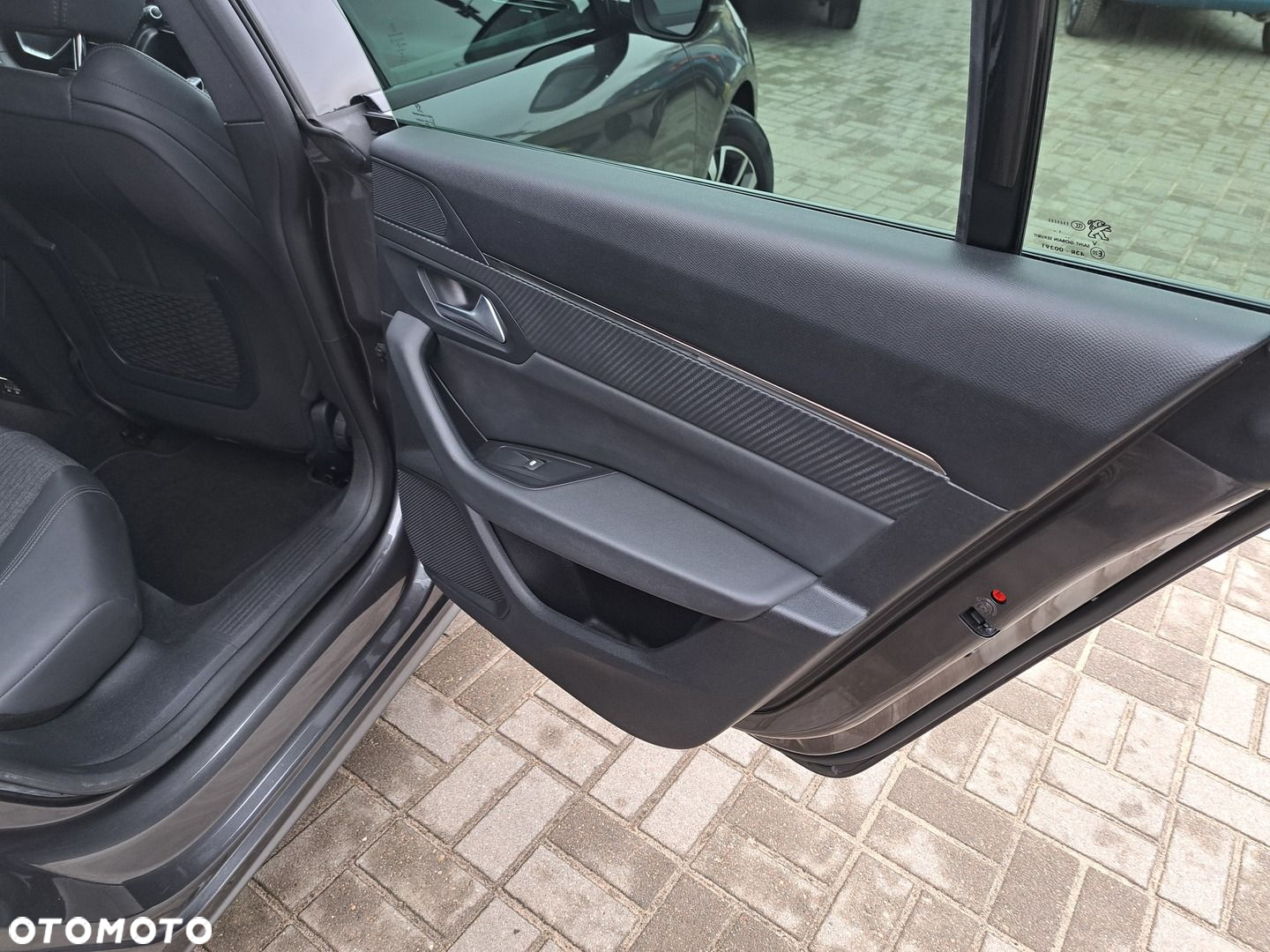 Peugeot 508 1.5 BlueHDi Allure S&S EAT8 - 26