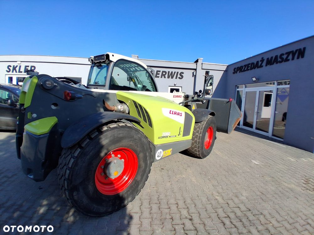 Claas SCORPION 7050 - 6