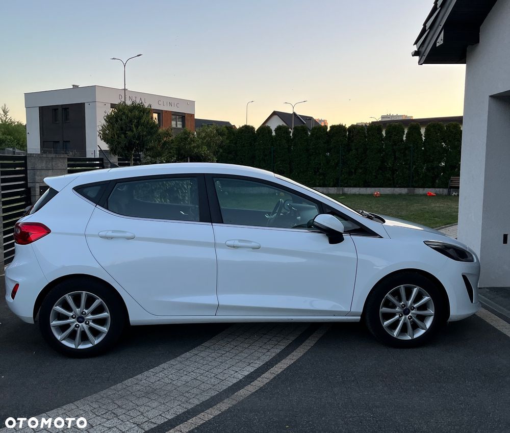 Ford Fiesta - 12