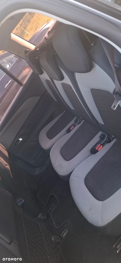 Citroën C4 Picasso - 11