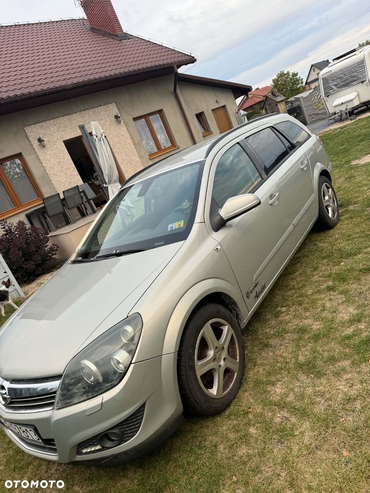 Opel Astra 1.6 - 9