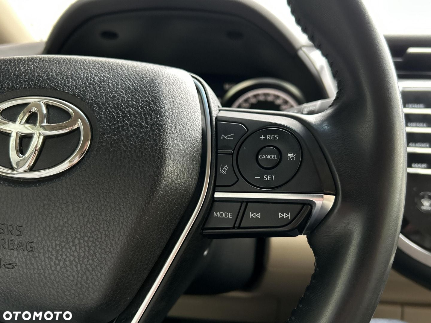 Toyota Camry 2.5 Hybrid Executive CVT - 15