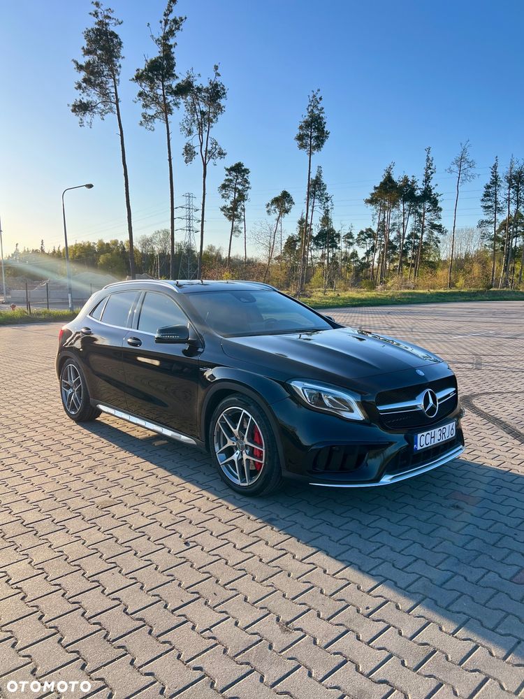 Mercedes-Benz GLA - 5