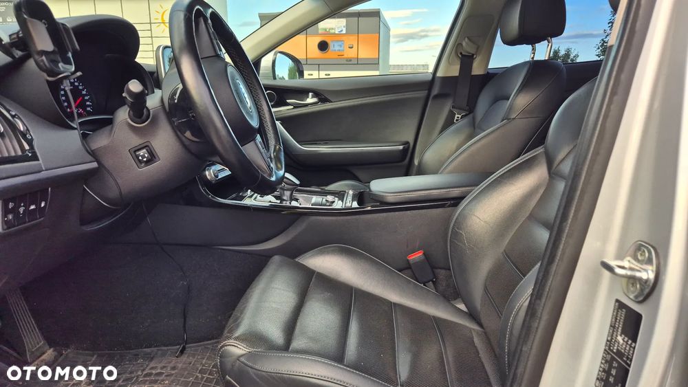 Kia Stinger 2.2 CRDi XL AWD - 26