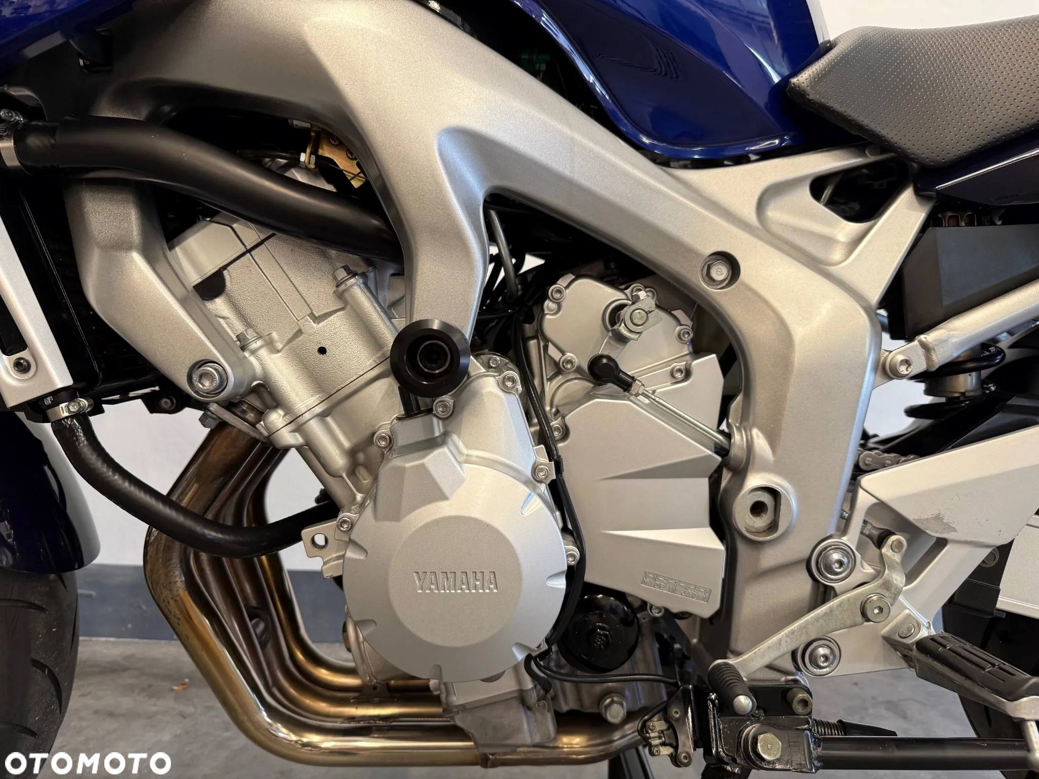 Yamaha FZ6 - 10