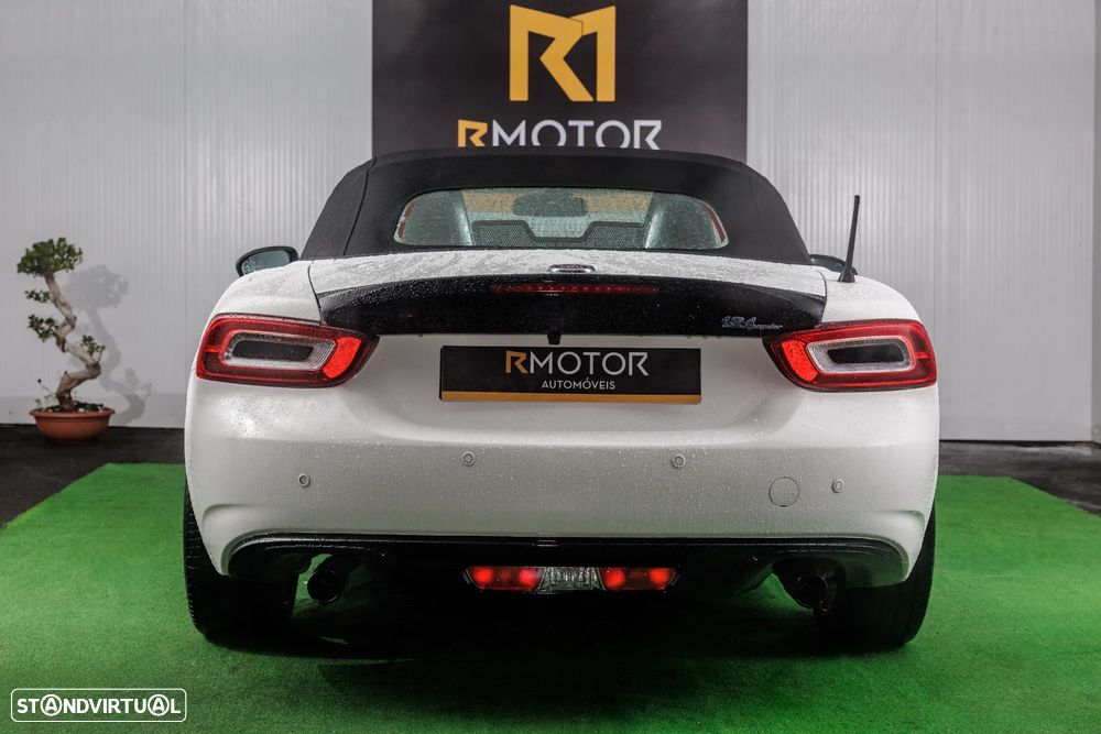 Fiat 124 Spider 1.4 MultiAir Turbo Auto S-Design - 3