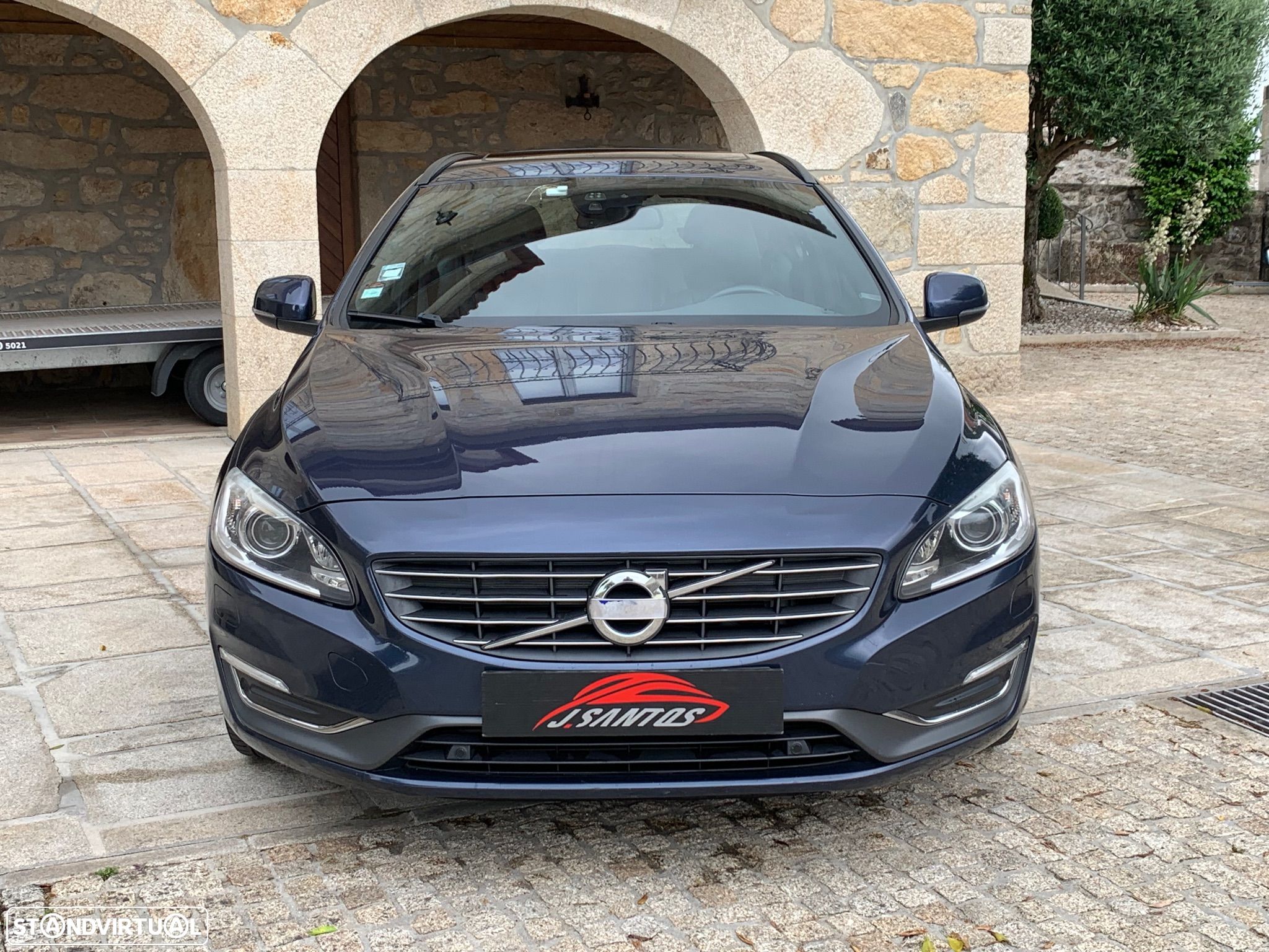 Volvo V60 D2 Geartronic Powershift Momentum - 1