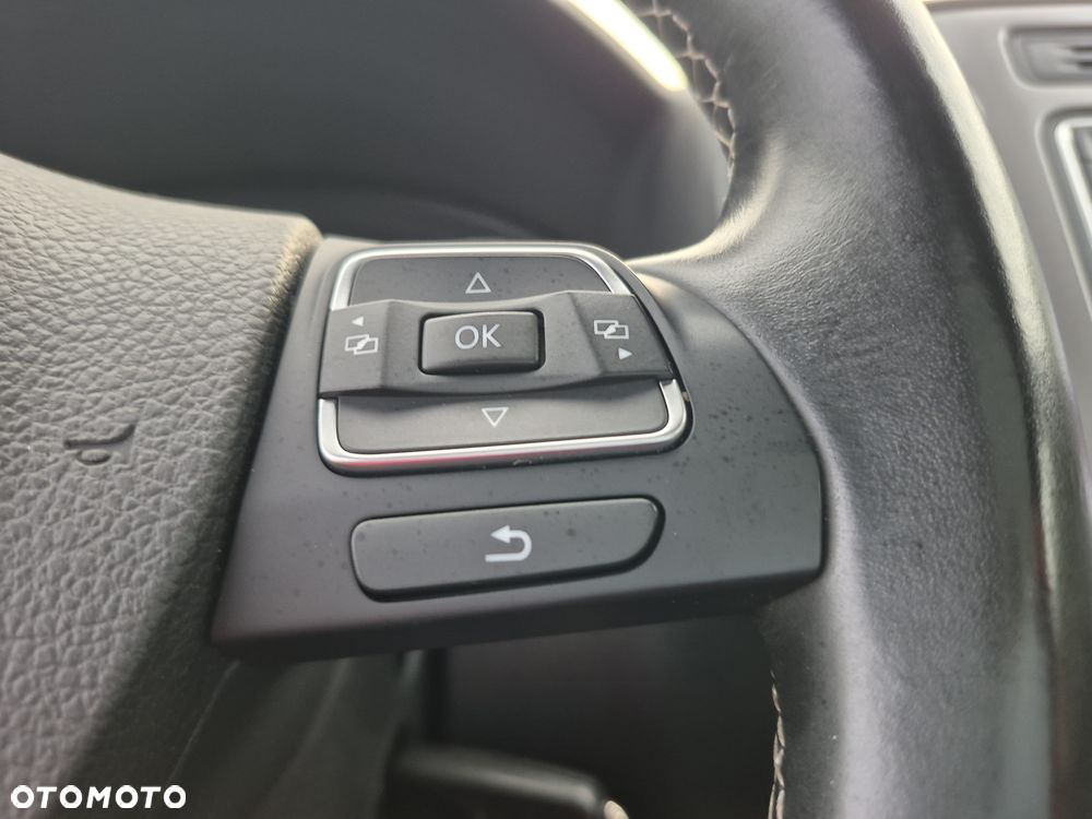 Volkswagen Tiguan 2.0 TDI SCR BlueMotion Technology Lounge Sport & Style - 27
