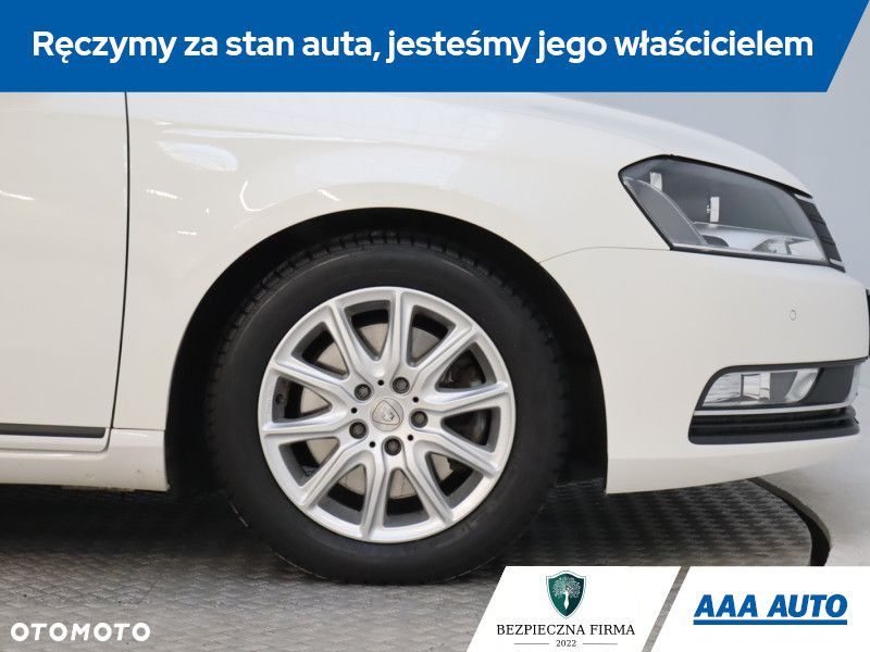 Volkswagen Passat Variant - 17
