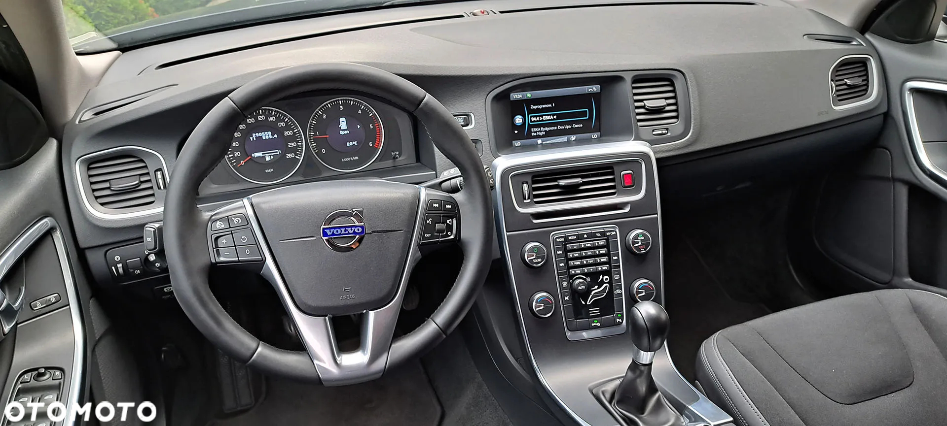 Volvo V60 D2 Momentum - 17