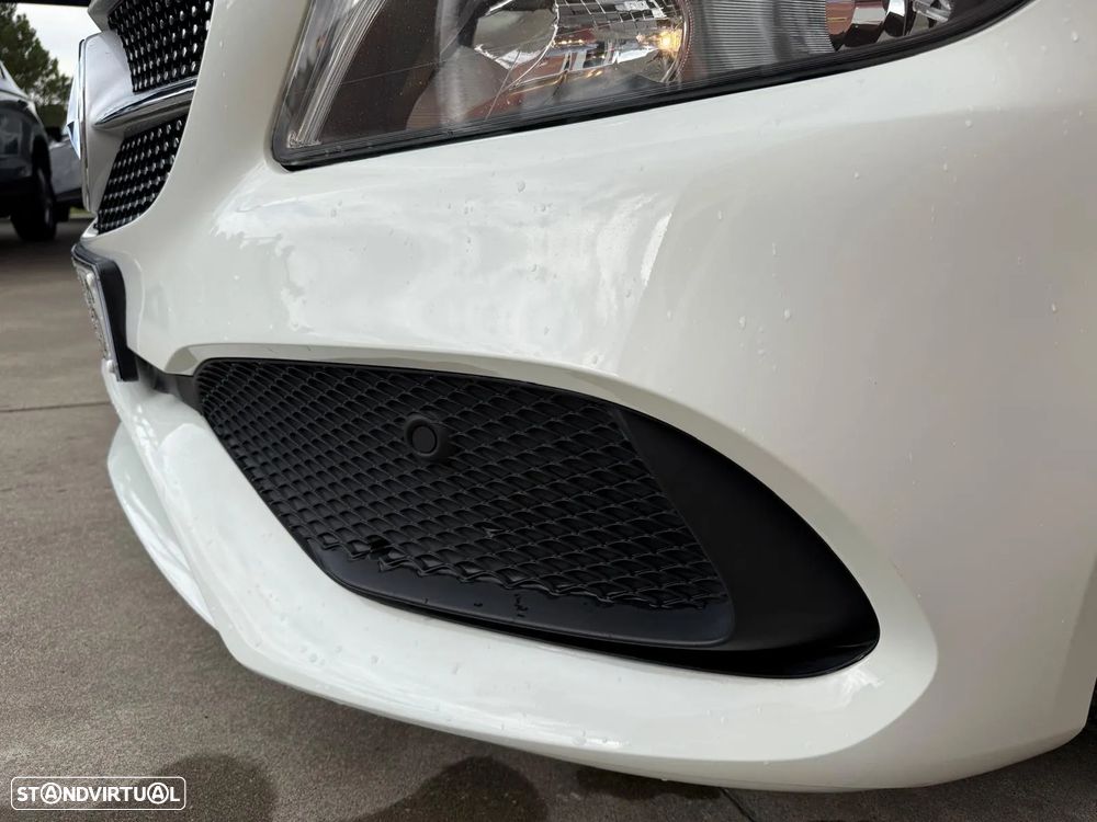 Mercedes-Benz A 160 d AMG Line Aut. - 31