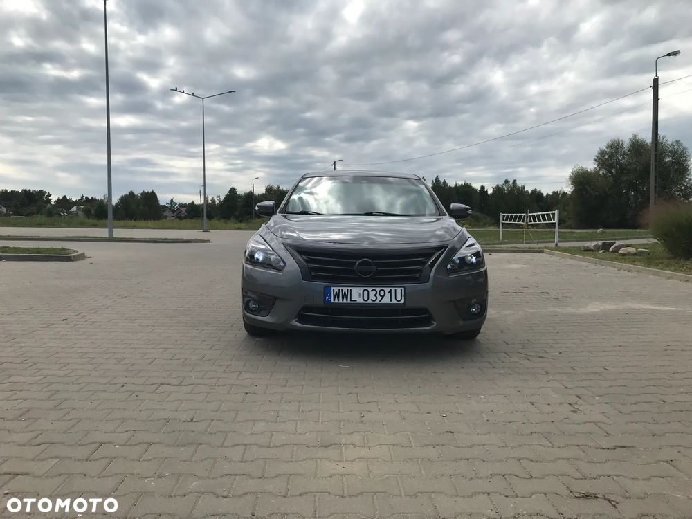Nissan Altima - 3