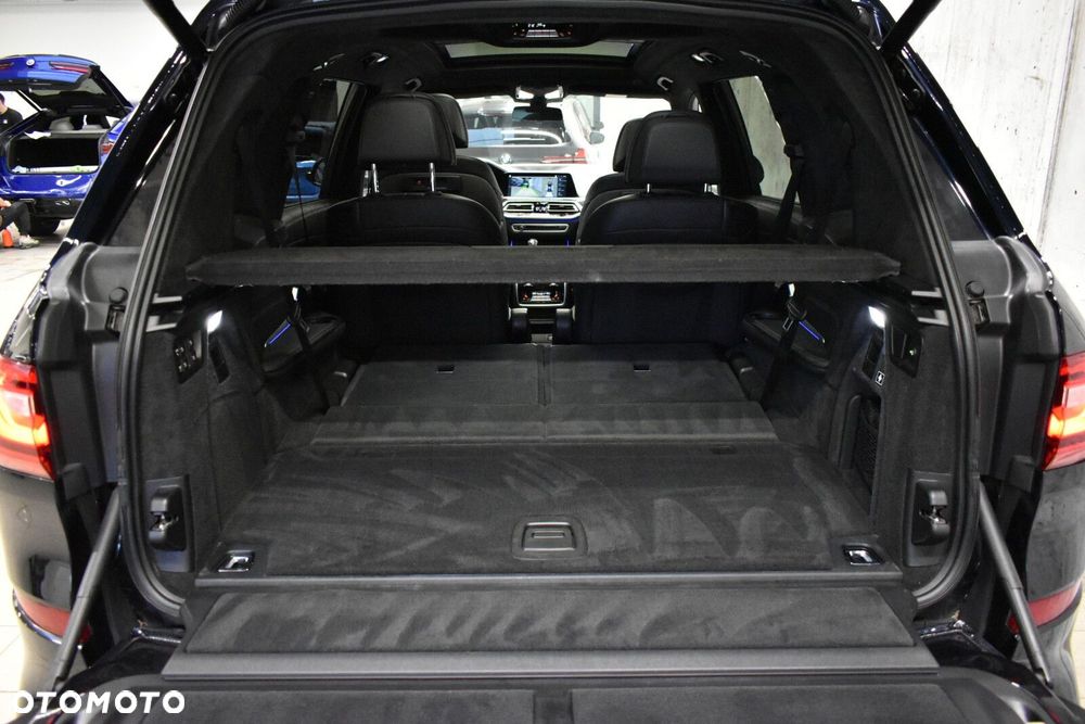 BMW X7 - 38