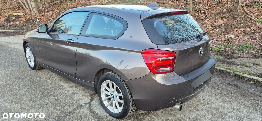 BMW Seria 1 116i - 4