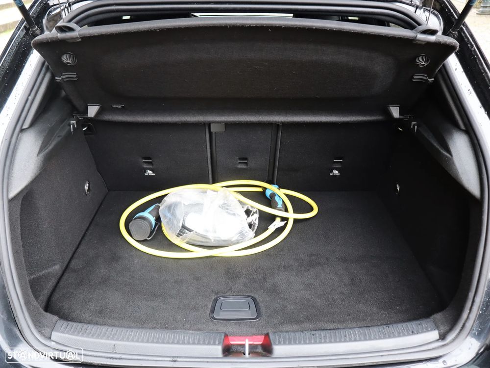 Mercedes-Benz A 250 e AMG Line - 45