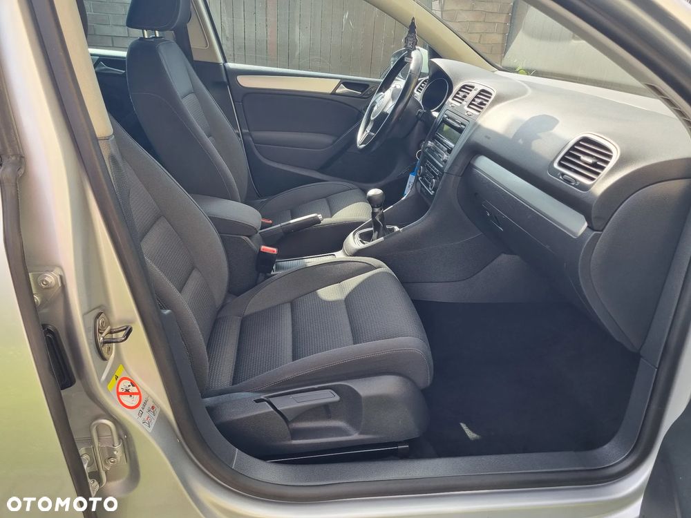 Volkswagen Golf 1.6 TDI DPF Comfortline - 22