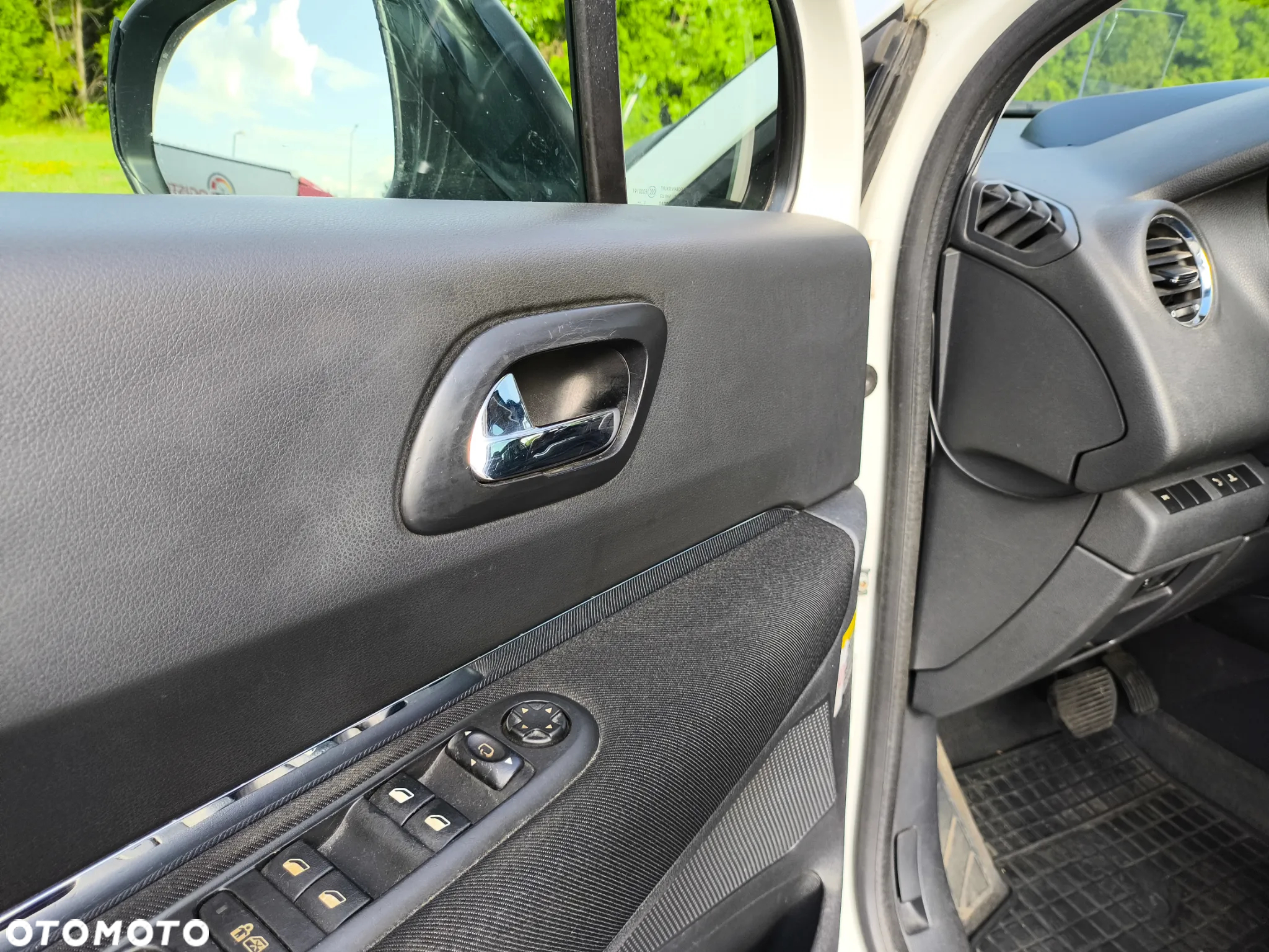 Peugeot 5008 1.6 HDi Premium - 27
