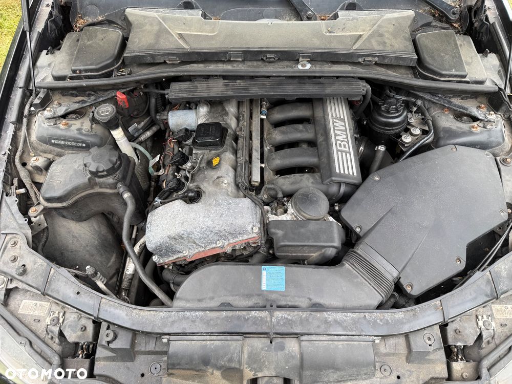 BMW Seria 3 325i - 8
