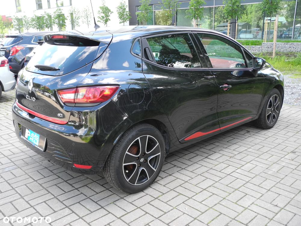 Renault Clio - 6