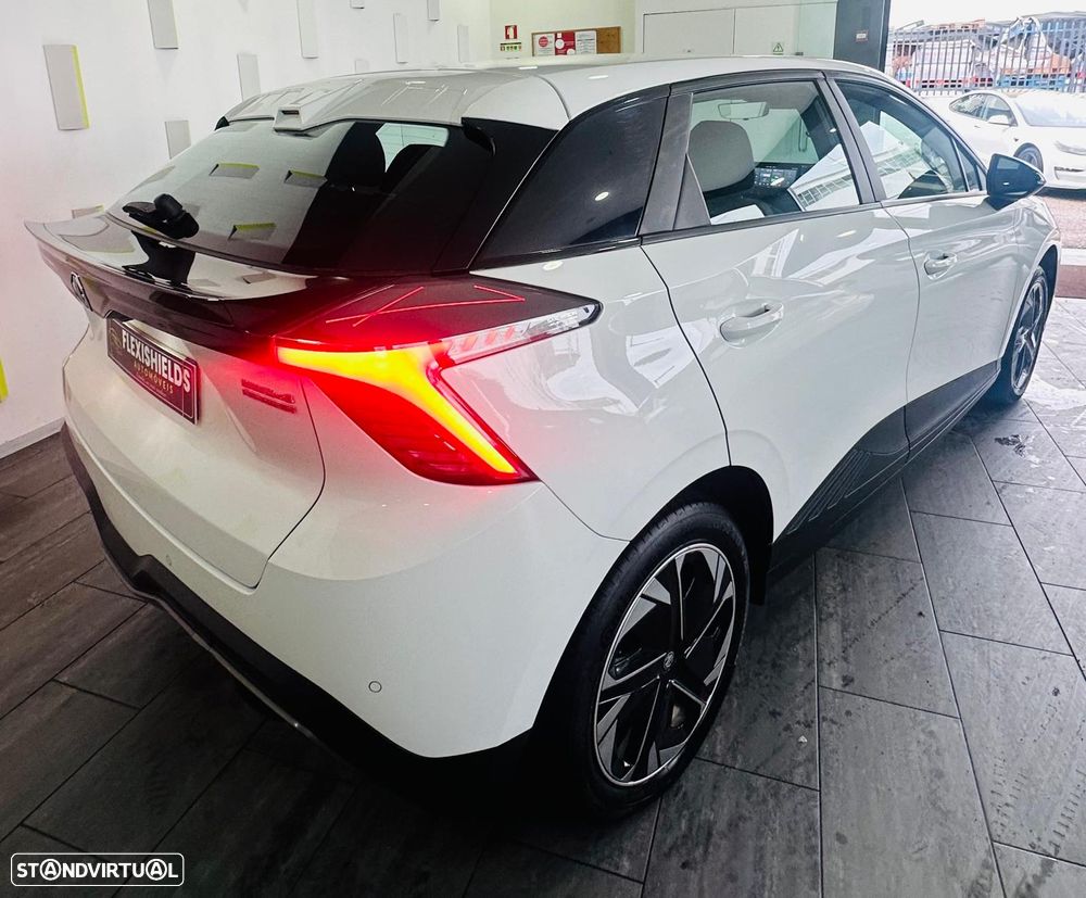 MG MG4 Luxury 49 kWh - 6