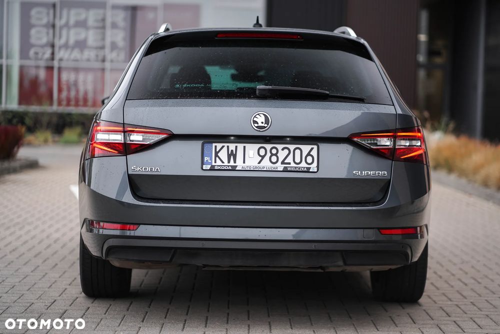 Skoda Superb 2.0 TDI SCR Style DSG - 6