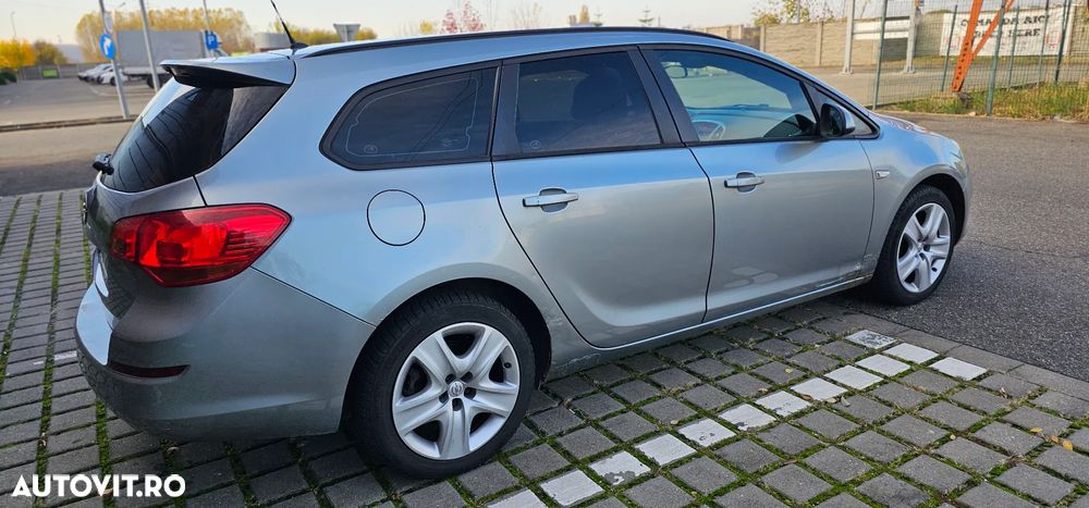 Opel Astra 1.4 Turbo Sports Tourer - 6