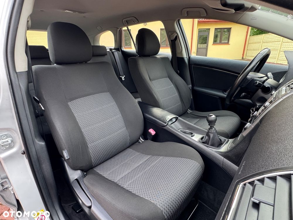 Toyota Avensis Touring Sports 1.8 Business Edition - 24