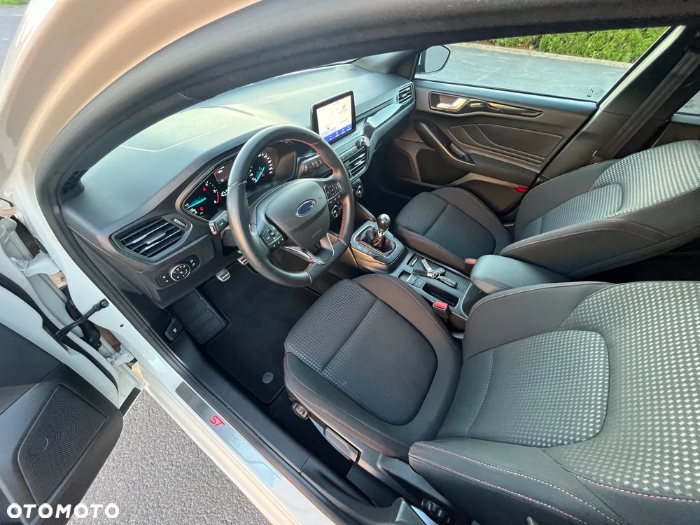 Ford Focus 2.0 TDCi ST-Line Black ASS - 13