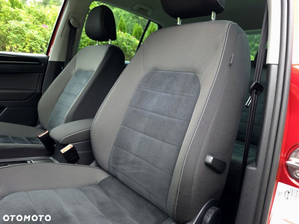 Volkswagen Golf Sportsvan - 16