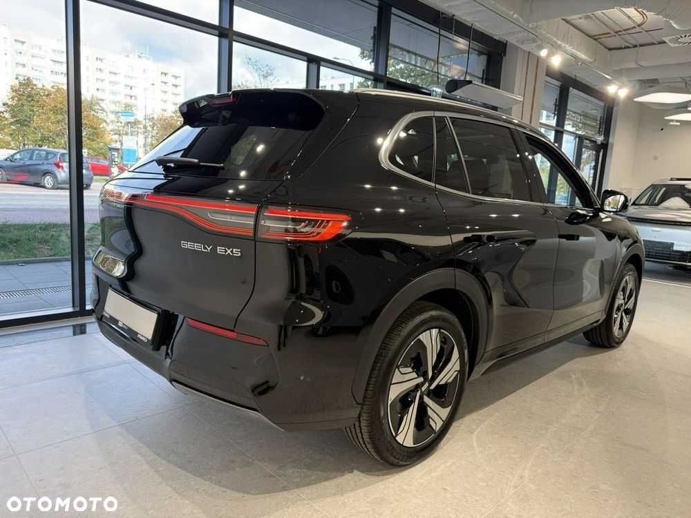 Geely EX5 - 3