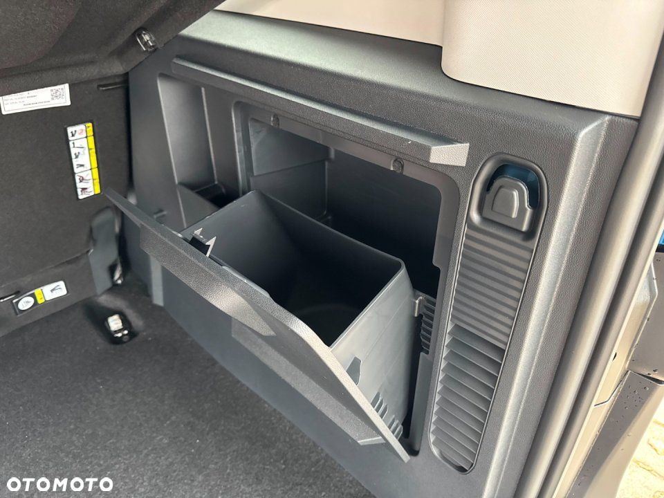 Ford Tourneo Courier - 30