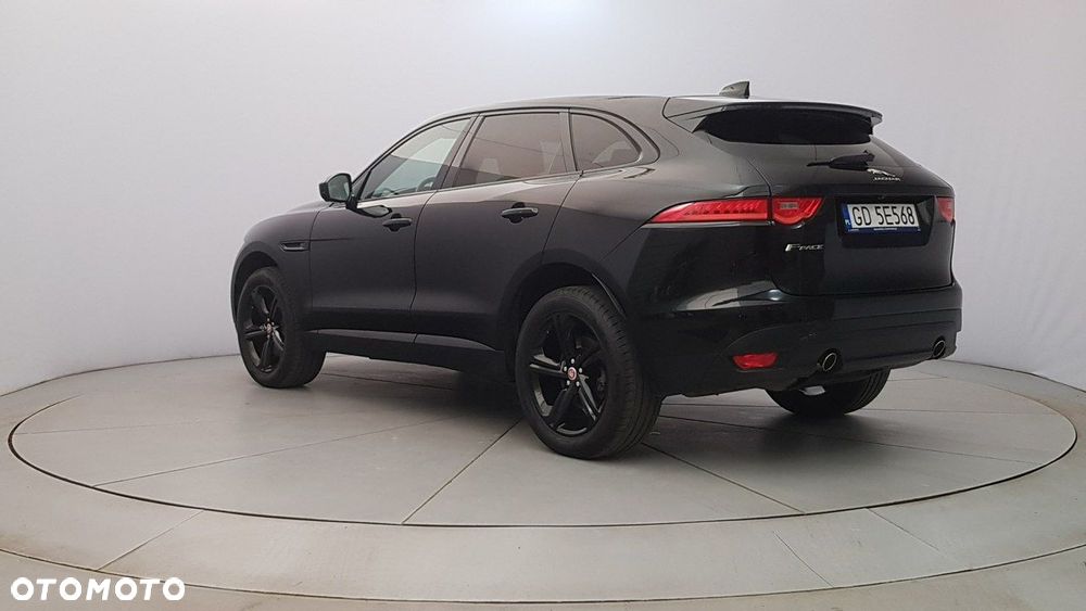 Jaguar F-Pace - 5
