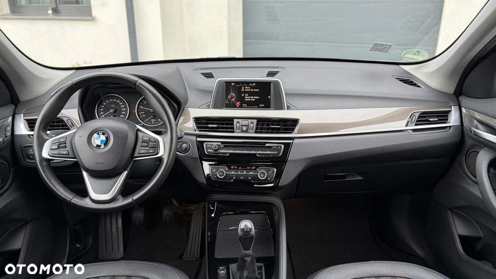 BMW X1 sDrive18i - 30