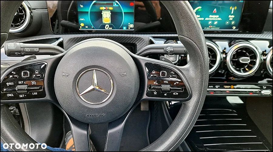 Mercedes-Benz CLA - 17