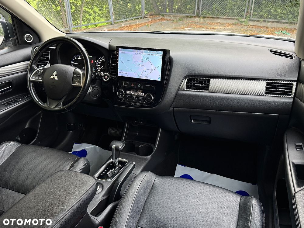 Mitsubishi Outlander 2.2 DI-D 4WD Automatik Top - 17