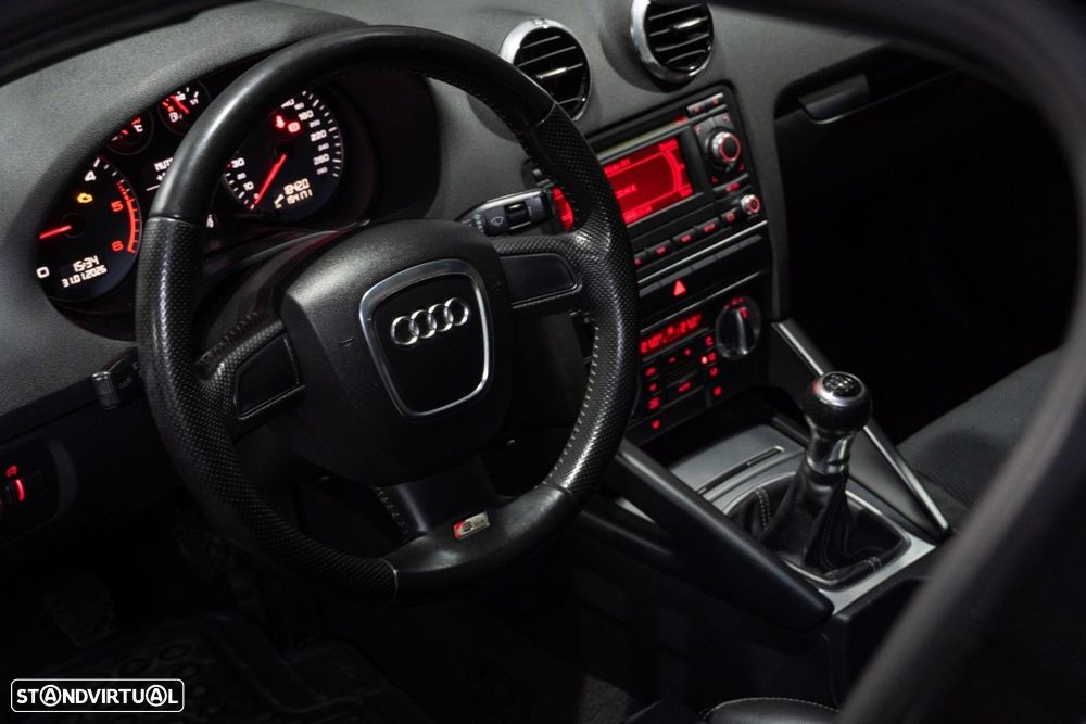 Audi A3 Sportback 2.0 TDi S-line - 8
