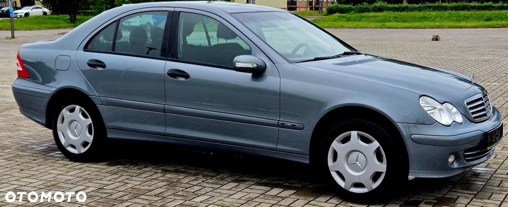 Mercedes-Benz Klasa C 180 Kompressor Classic Sport Edition - 10