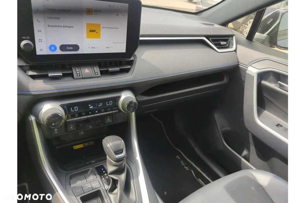 Toyota RAV4 - 7