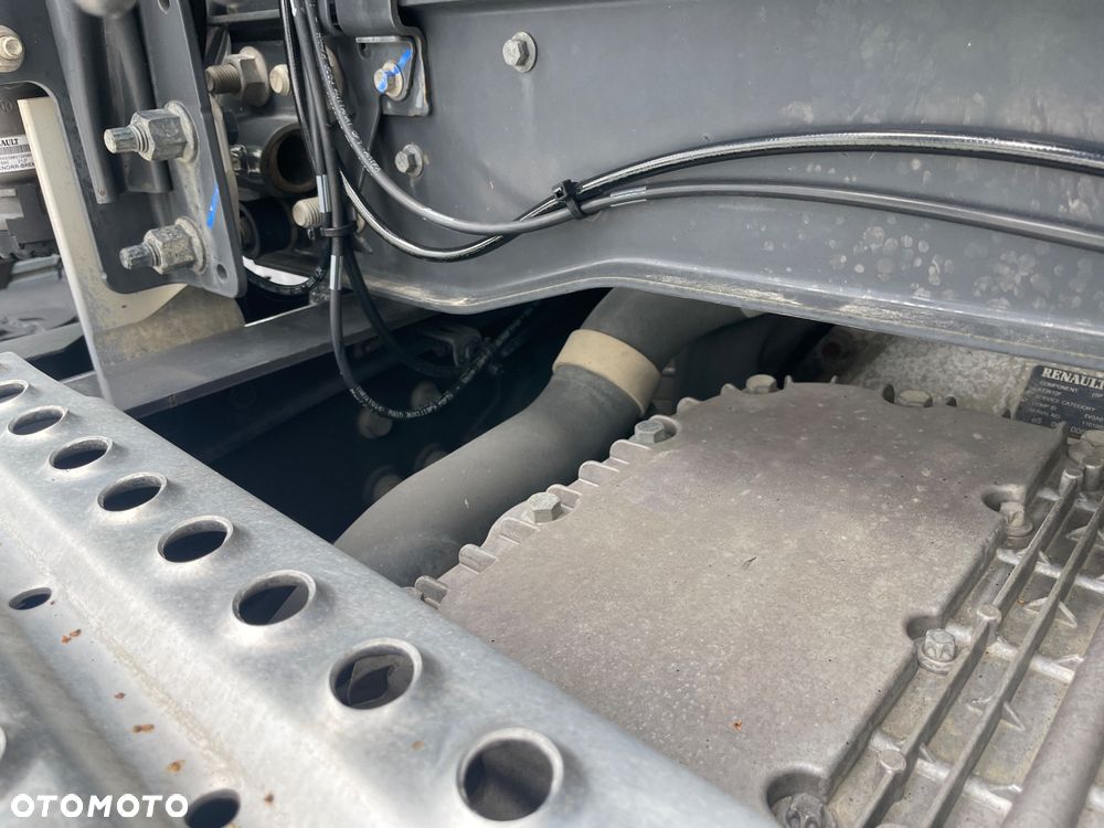 Renault T480 Retarder Full Air - 17