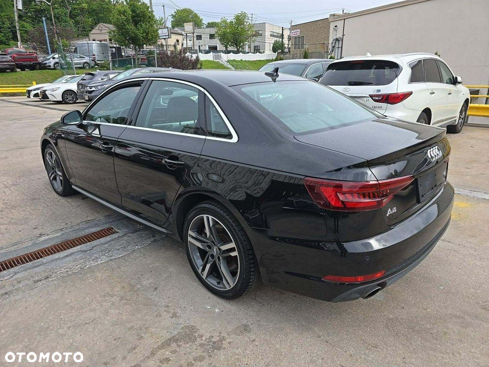 Audi A4 Limousine 45 TFSI quattro S tronic sport - 4