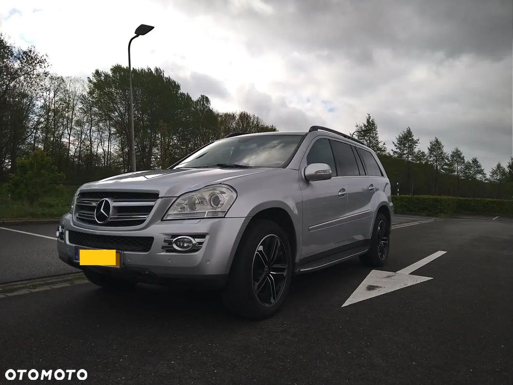 Mercedes-Benz GL 500 4Matic 7G-TRONIC - 4