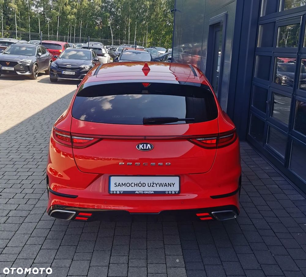 Kia ProCeed 1.6 T-GDI GT DCT - 4