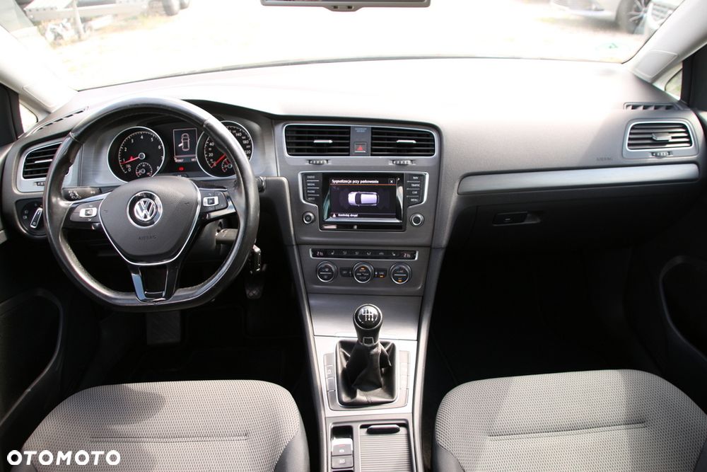 Volkswagen Golf 1.4 TSI BMT Comfortline - 16