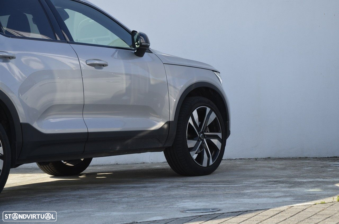 Volvo XC 40 1.5 T2 Plus Dark Auto - 25