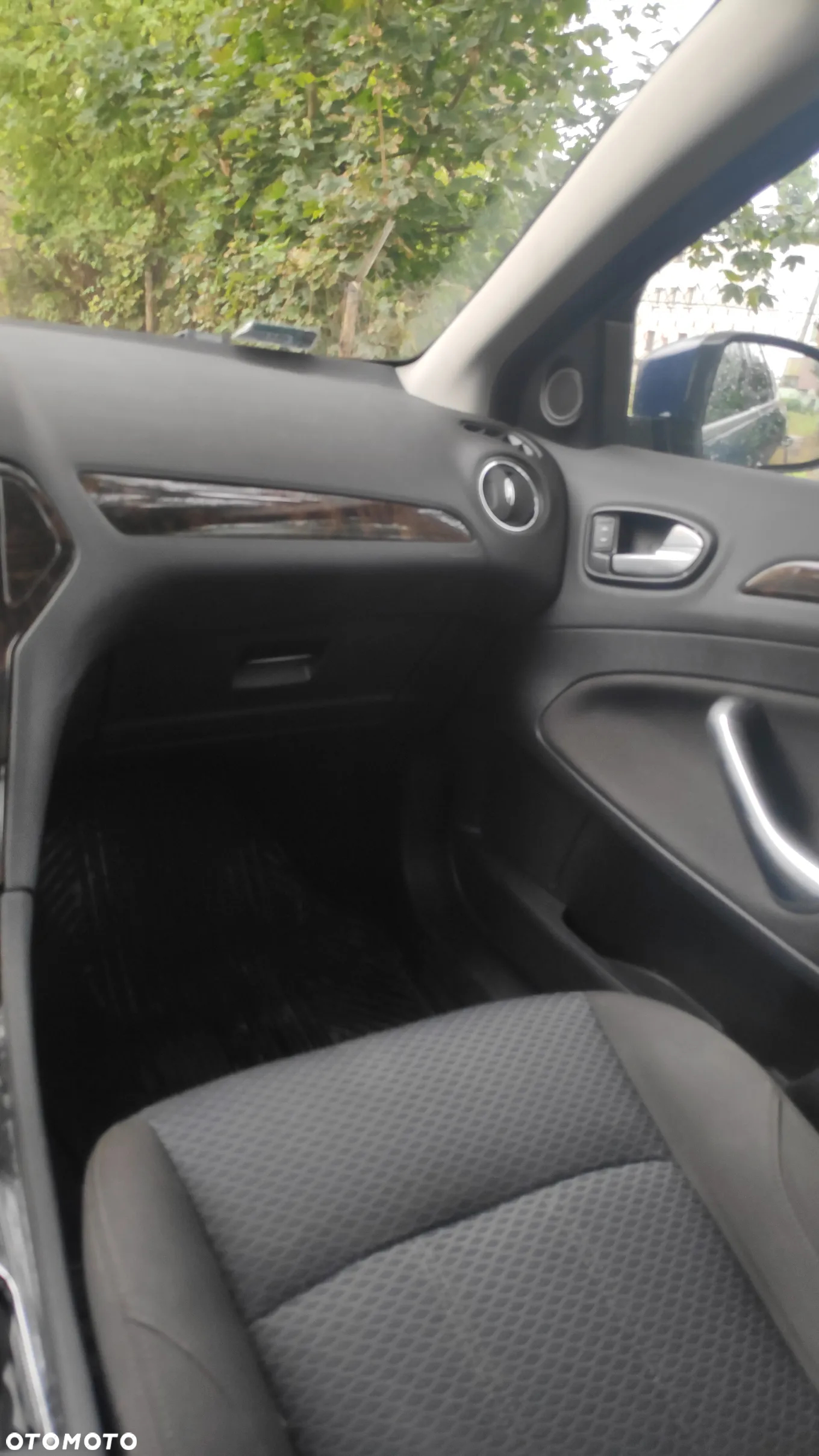 Ford Mondeo 2.0 TDCi Ghia - 16