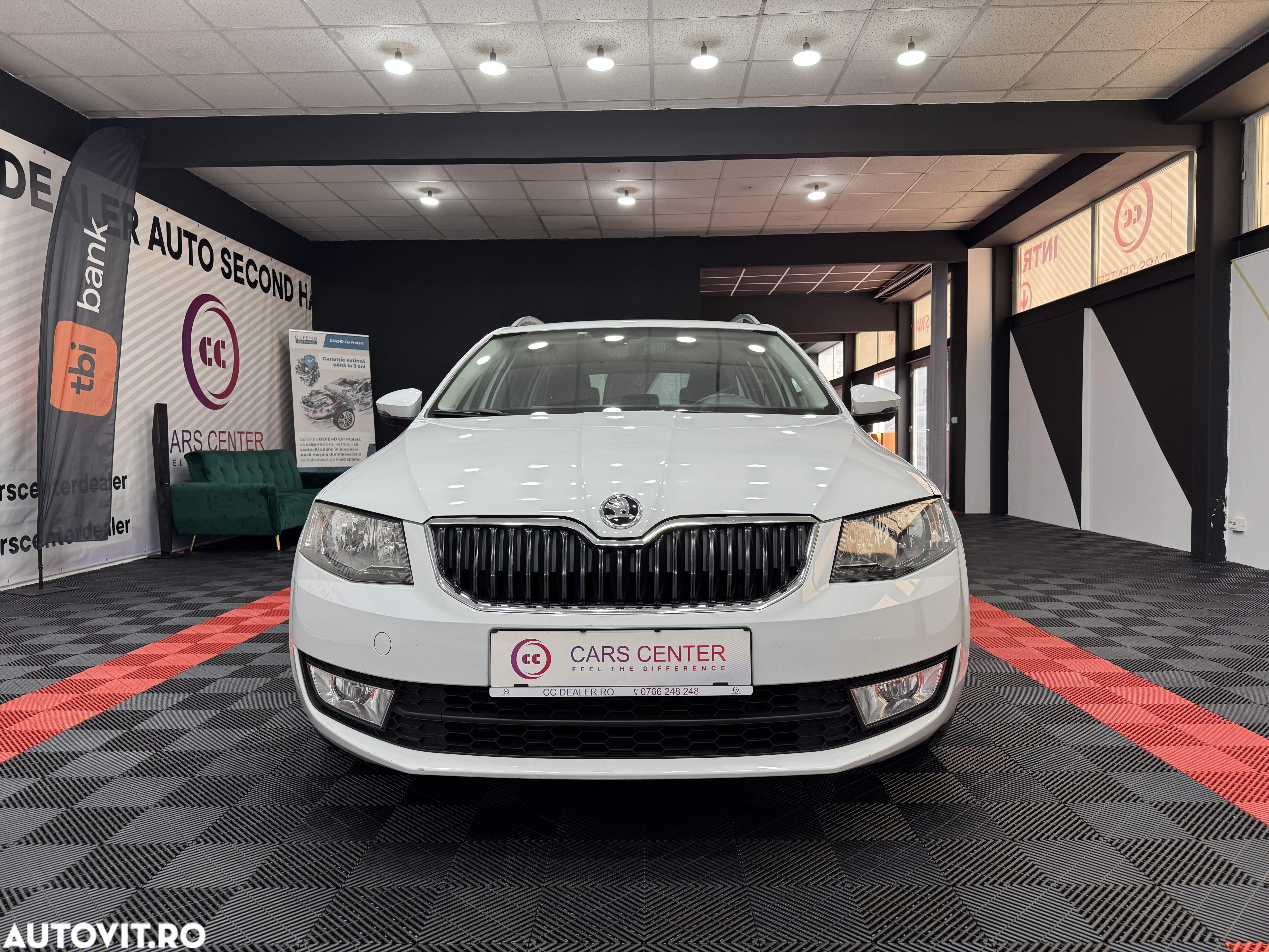Skoda Octavia 1.6 TDI DSG Style - 2