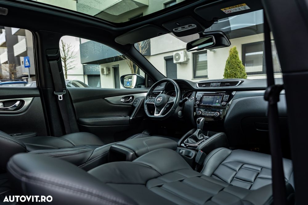 Nissan Qashqai 1.6 DCI Start/Stop X-TRONIC Tekna - 16